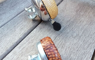 Sonnettes en cuir de saumon Sonnettes en cuir de saumon